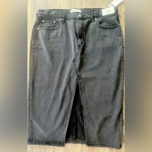 Abercrombie and Fitch Black Slit High Rise Jean Skirt Size 33 (16)